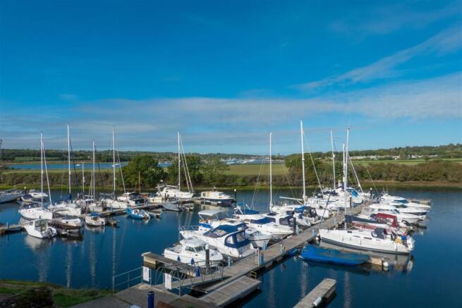 Island Harbour Newport