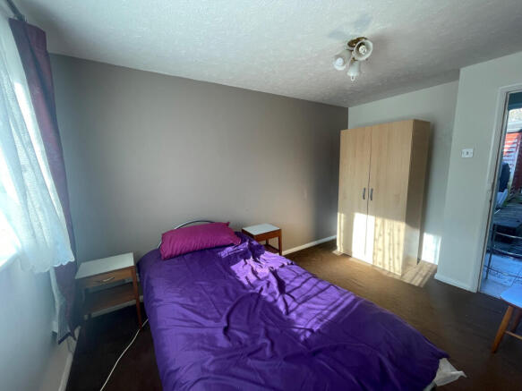 Room 4 8 Bailey Close 