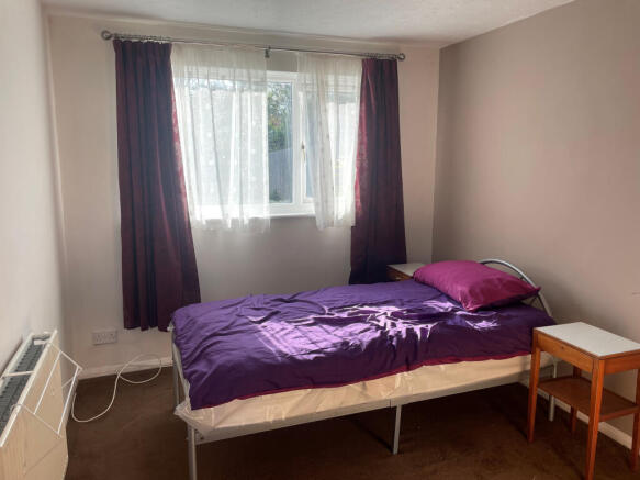 Room 4 8 bailey Close 2 