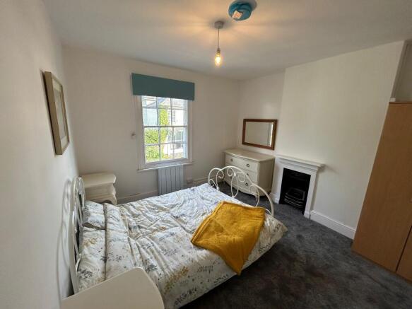 ROOM B Graystones