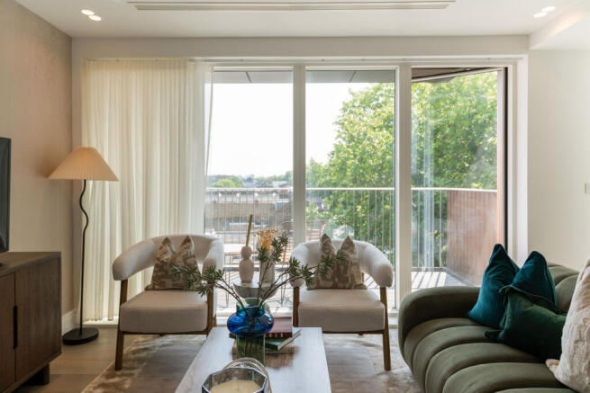 93443_Empire-House (6)_low.jpg