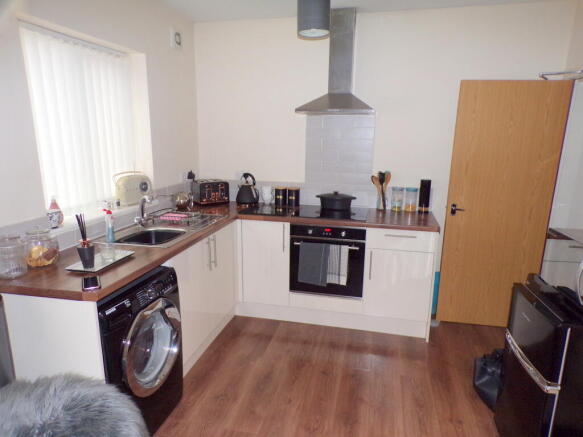 Photo 3