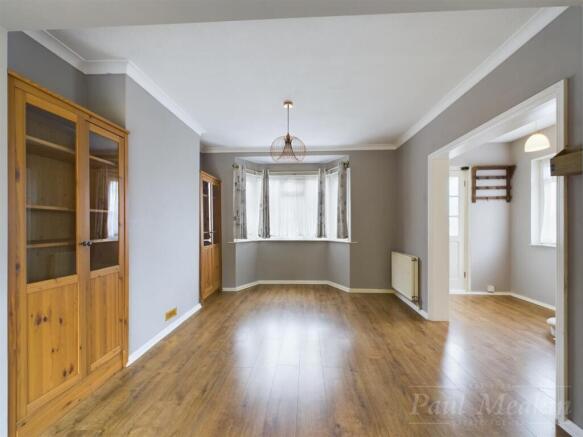 Living room..jpg