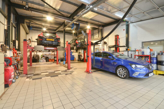 2 x 2 Post Ramps & MOT Testing Area.JPG