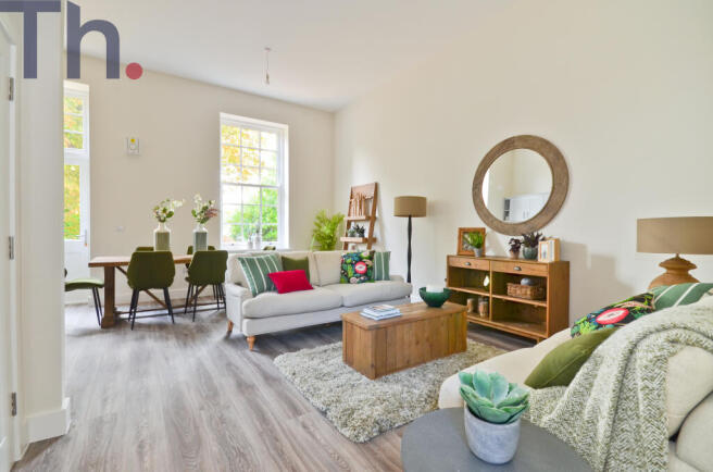 Lounge & Dining Areas