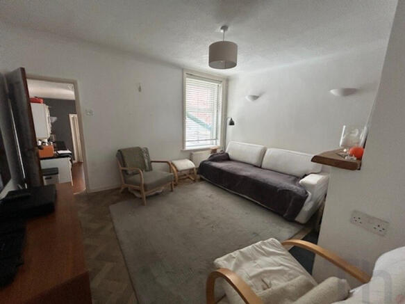 Lounge 2