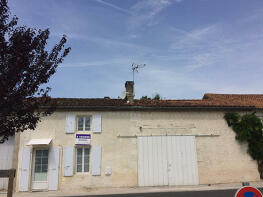 Photo of Montmoreau-Saint-Cybard, Poitou-Charentes, France