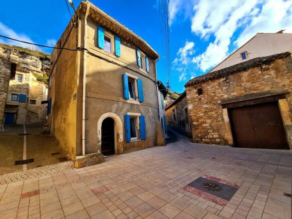 2 bedroom village house for sale in Minerve, Languedoc-Roussillon ...