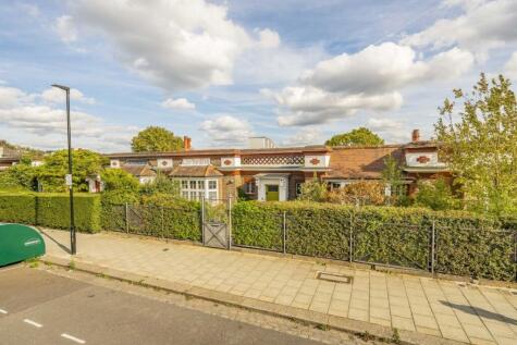 Hillside Road, Brixton