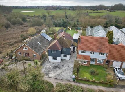 St. Marys Road, Hythe, CT21