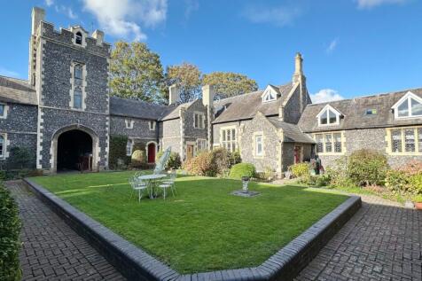 Church Road, Faversham, ME13