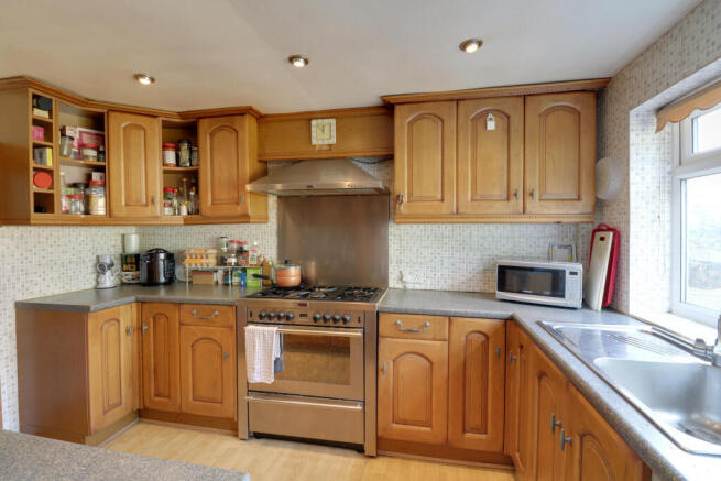 fitted kitchen
