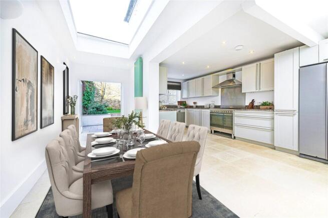 Kitchen / Dining Roo