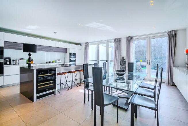 Kitchen/Dining
