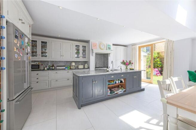 Kitchen / Dining