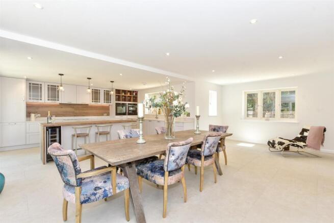 Kitchen/Dining Room