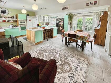 Parrs Wood Avenue, Didsbury, Manchester, M20