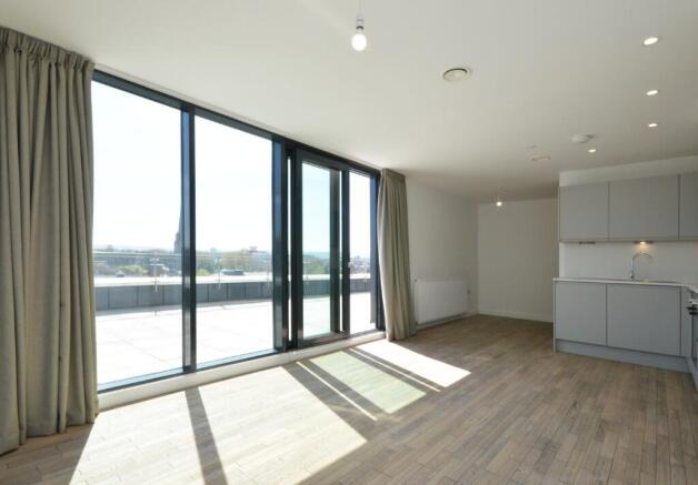 Kitchen/ Living Room