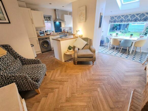Open Plan Lounge/Kitchen