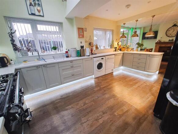 Dining Kitchen
