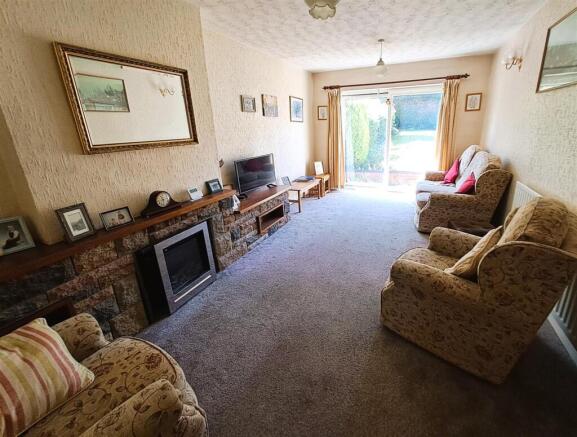 Extended Lounge