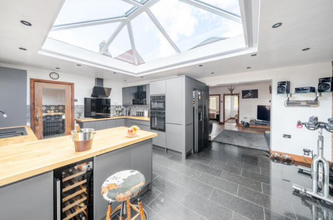 1296791-12-683789...