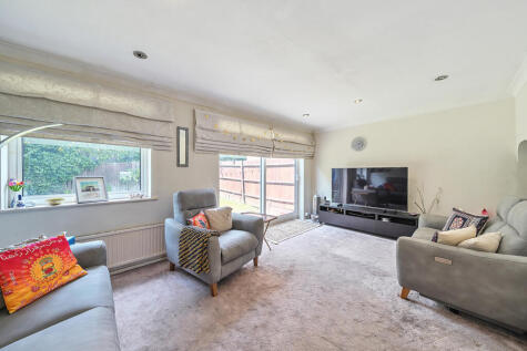 Knoll Crescent, Northwood