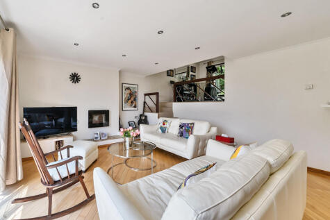 Shefton Rise, Northwood, Middlesex