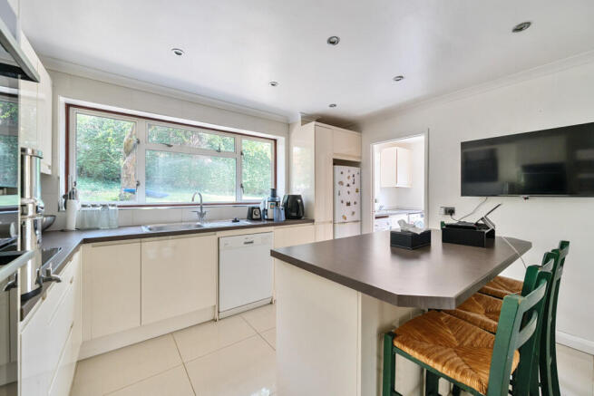 1315525-14-686bde...