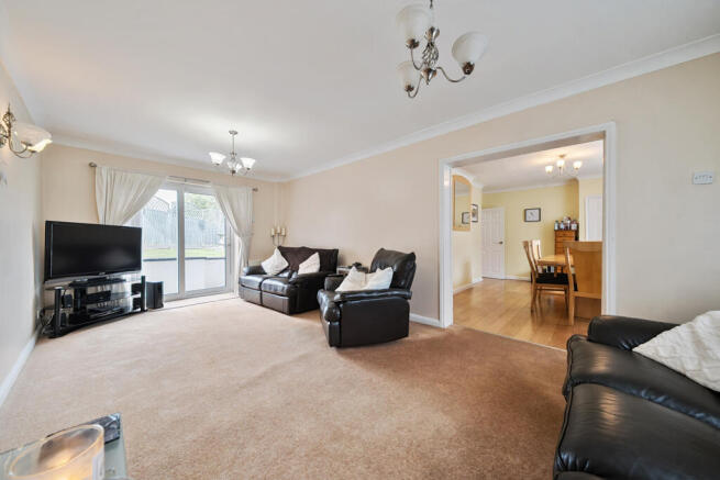 1330044-12-688236...