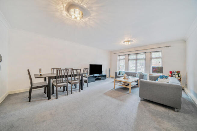 1331196-6-688b471...