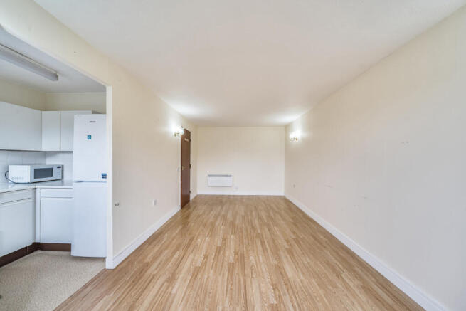 1343944-13-68ad81...