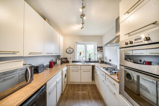 1355898-7-68cbd00...