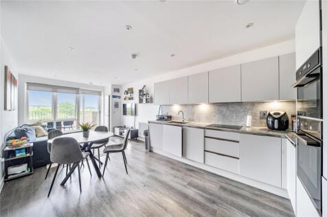 Oxhey Drive, Watford, Hertfordshire