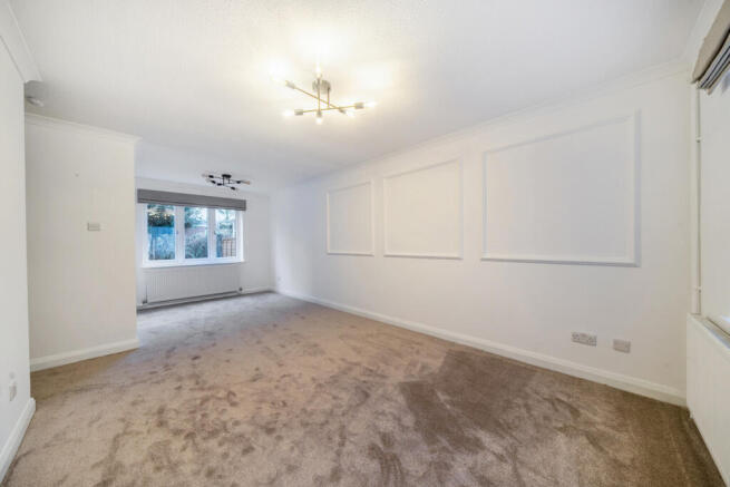 1383022-3-691dece...