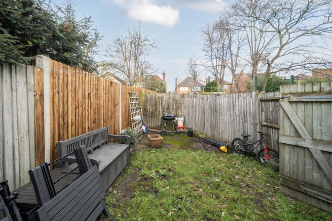 1402113-5-696f84d...