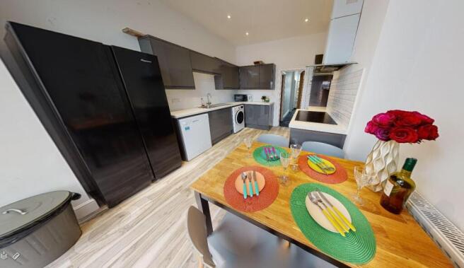 dining matterport.jpg