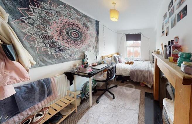 bedroom matterport.jpg