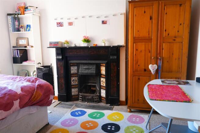 Bedroom 4.jpg