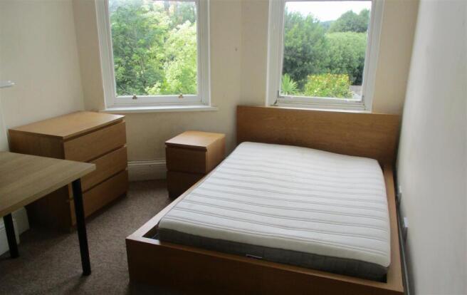 Bedroomm.jpg