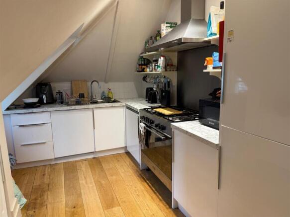 1 Queens Ave - Kitchen.jpg
