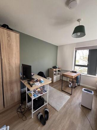 AV bedroom.jpg