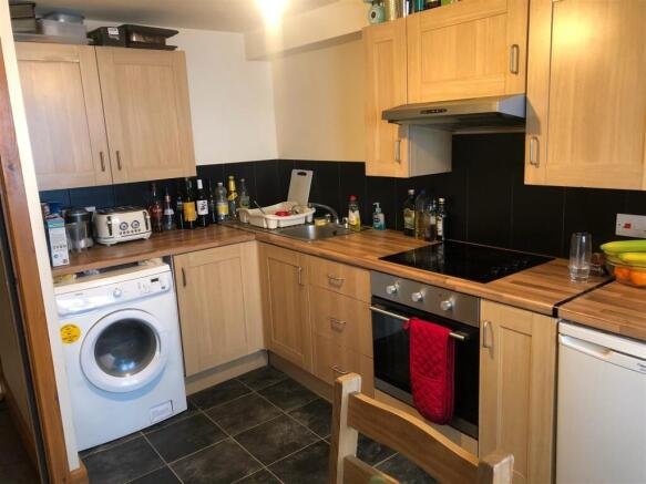 2nd Kitchen 1JBl a.jpg