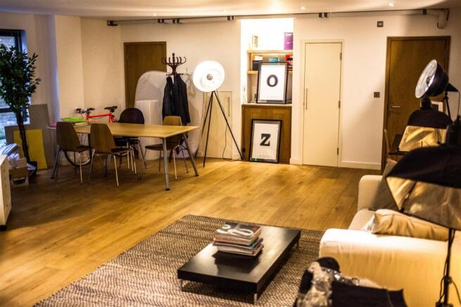 IMG_0189 looking towards bathroom.jpg