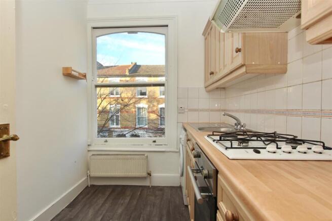 Alvington Crescent, E8