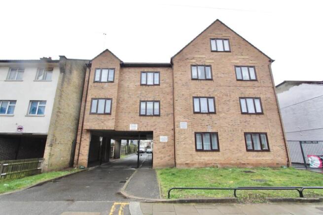 Beaminster Court, N15