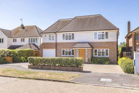 Kingswood Close, Englefield Green, Egham, TW20