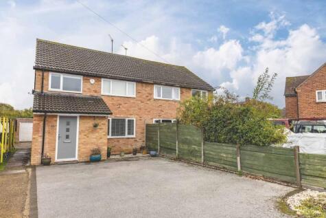 Ashbrook Road, Old Windsor, SL4