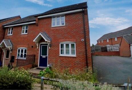25 Thornborough Way, Hamilton, Leicester, LE5 1AX
