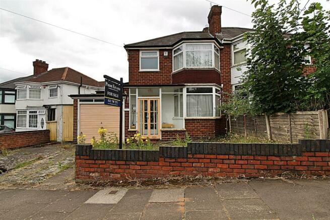 Front Garden/Driveway